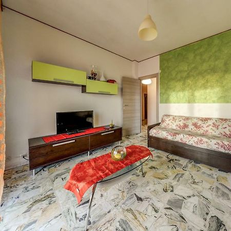 Casa Vacanza Shanaia Pietra Ligure Esterno foto