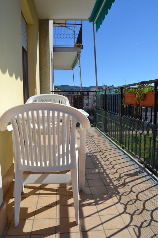Casa Vacanza Shanaia Pietra Ligure Esterno foto