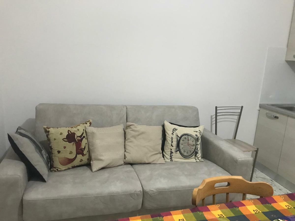 Casa Vacanza Shanaia Pietra Ligure Esterno foto