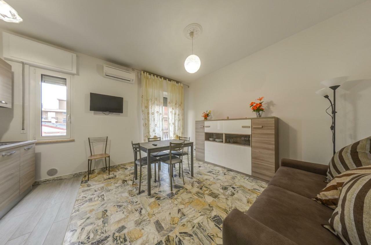 Casa Vacanza Shanaia Pietra Ligure Esterno foto