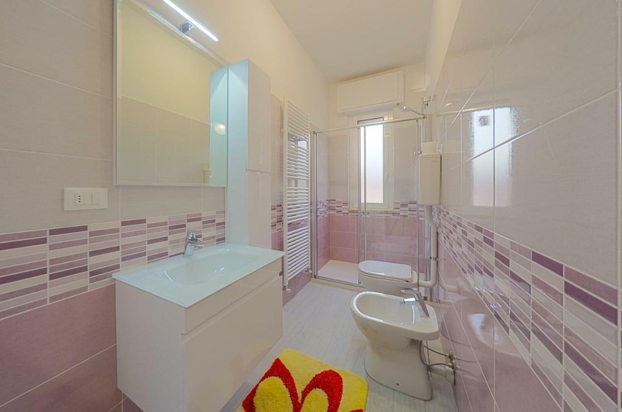 Casa Vacanza Shanaia Pietra Ligure Esterno foto