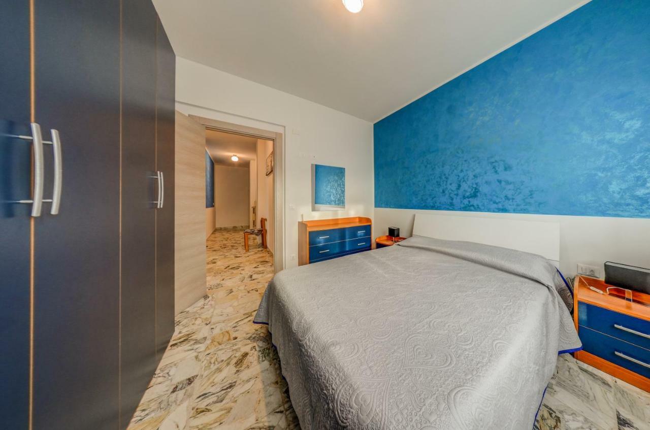 Casa Vacanza Shanaia Pietra Ligure Esterno foto
