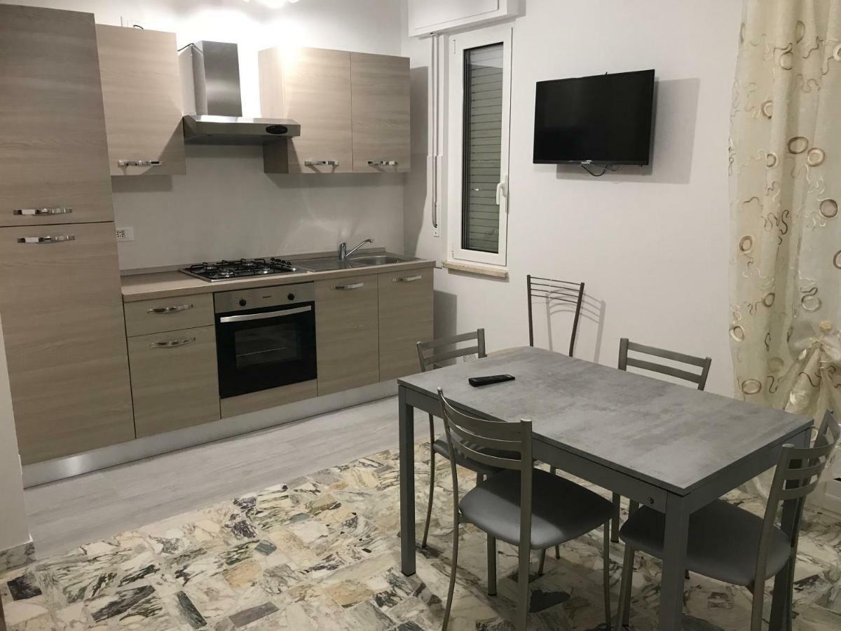 Casa Vacanza Shanaia Pietra Ligure Esterno foto